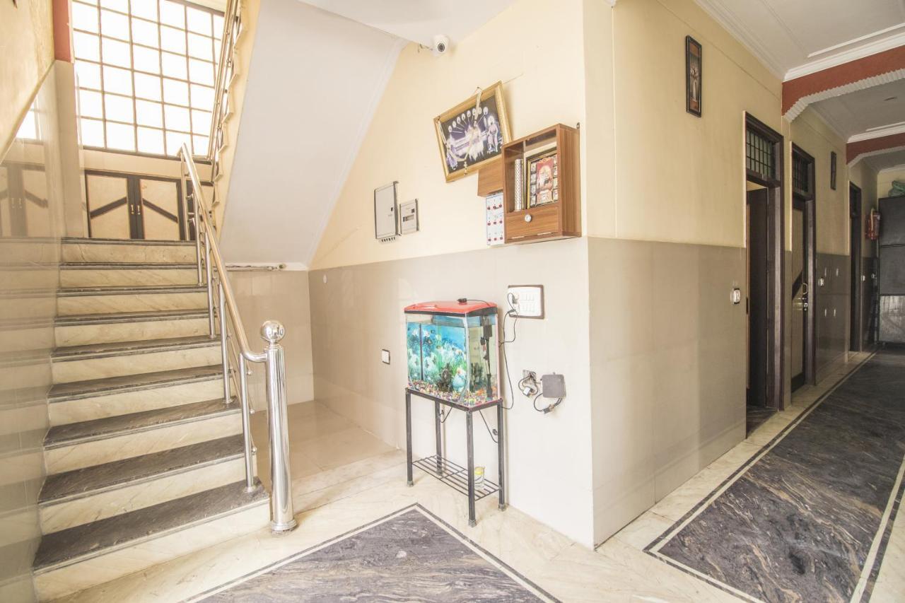דהראדון Hotel Bajaj Inn מראה חיצוני תמונה